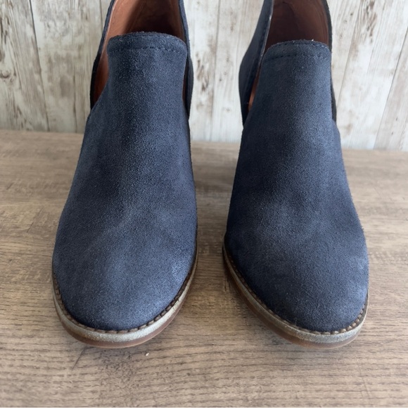 Jeffrey Campbell Women's Navy Suede Ankle Boots 7 - Picture 3 of 6